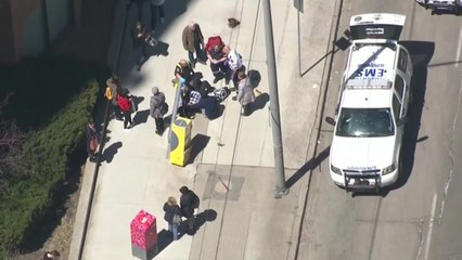 캐나다 토론토에서 밴차량 인도로 돌진..."10명 사망"  / YTN