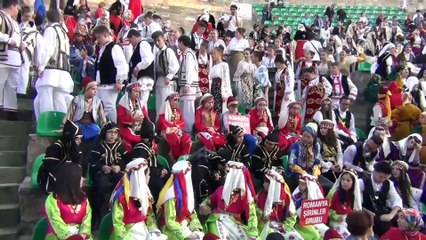 Ayvalık'ta 5. Uluslararası Halk Oyunları Şenliği - BALIKESİR