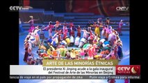 El presidente Xi Jinping acude a la gala inaugural del Festival de Arte de las Minorías en Beijing