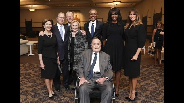 Джордж Буш-старший госпитализирован