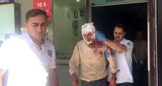 Sevdiği Kızın İş yerinin Camına İsmini Yazdı, Silen Esnafın Kafasını Kırdı