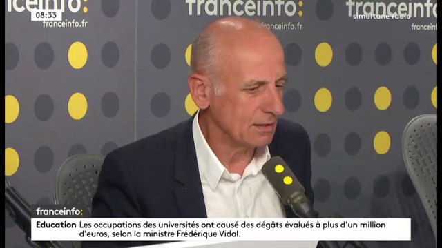 Le fou rire de Jean-Michel Aphatie