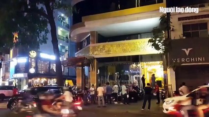 Tận mắt chứng kiến những màn trụy lạc thân xác trong "Lầu xanh quán"