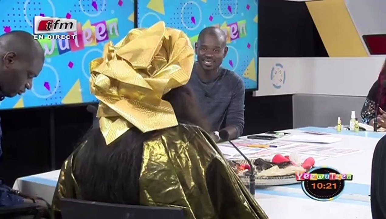 RUBRIQUE - invitée : DABA BOYE (Voyante) dans Yeewu Leen du 24 Avril 2018