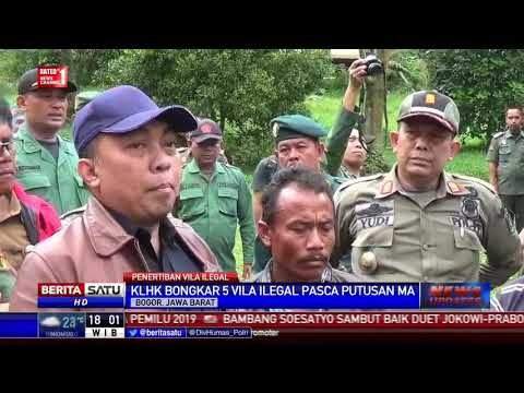 Petugas Gabungan Robohkan Vila Liar di Kawasan Puncak