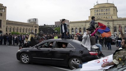Arménie: près de 200 manifestants anti-Sarkissian interpellés