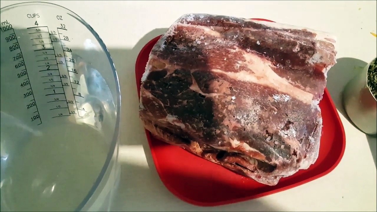 How to make Italian roast beef in your crock pot