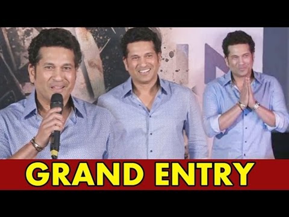 Master Blaster Sachin Tendulkar GRAND Entry | Sachin A Billion Dreams Trailer Launch | Sachin Sachin