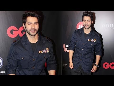 Varun Dhawan पहुंचे GQ Best Dressed 2017 Party पर
