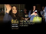 CUTE Preity Zinta दिखाई दि Mumbai Airport पर | गई NEW YORK IIFA 2017 के लिए
