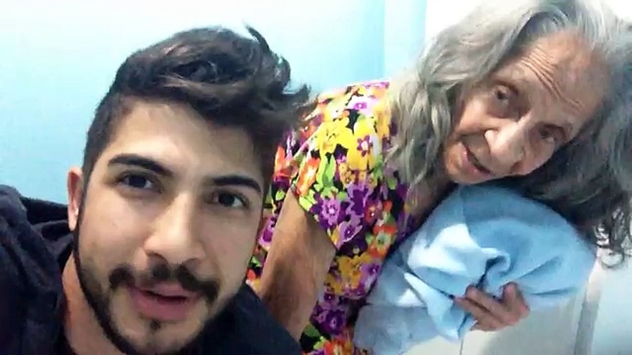 VOZINHA TRAQUiNANDO E EU TAMBÉM NÉ. MEU AMOR .RSRSRSRS