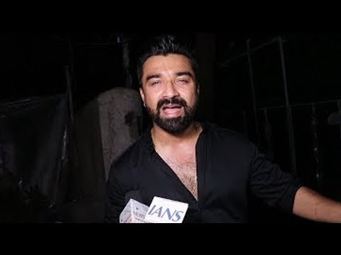 बीमार महिला से बत्सलुकी करने पर Hospital Staff से झगडे Ajaz Khan