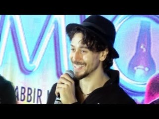Tiger Shroff जुड़े The Morning Fitness Party से Juhu में