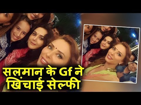 Salman की Gf Iulia Vantur ने Preity Zinta के साथ खिचाई SELFIE