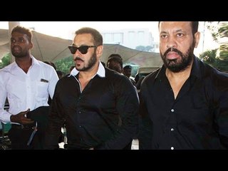 HOT Salman Khan Spotted At Mumbai Airport