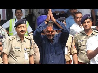 (Video) Sanjay Dutt FIRST REACTION After Coming Out Of Yerwada Jail