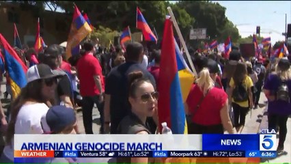 Télécharger la video: Thousands March in L.A. to Demand Recognition of Armenian Genocide