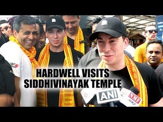 Hardwell ने दी सिद्धिविनायक मंदिर को भेंट | Mumbai