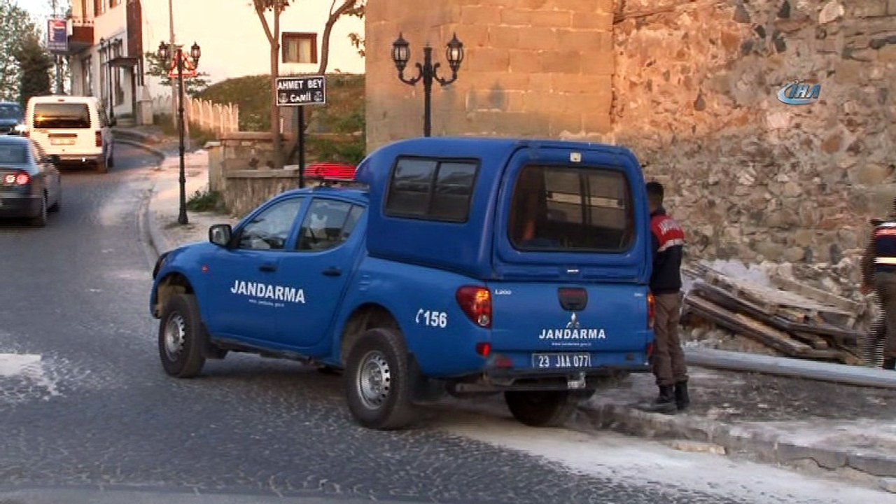 - Yer Harput: Taşı çektiler binlerce madeni para döküldü
