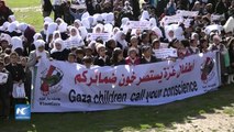 Niños palestinos de Gaza protestan contra el bloqueo israelí