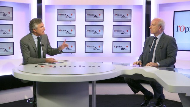 Hubert Védrine: «Le monde est confronté à 3 comptes à rebours, démographique, écologique et numérique»