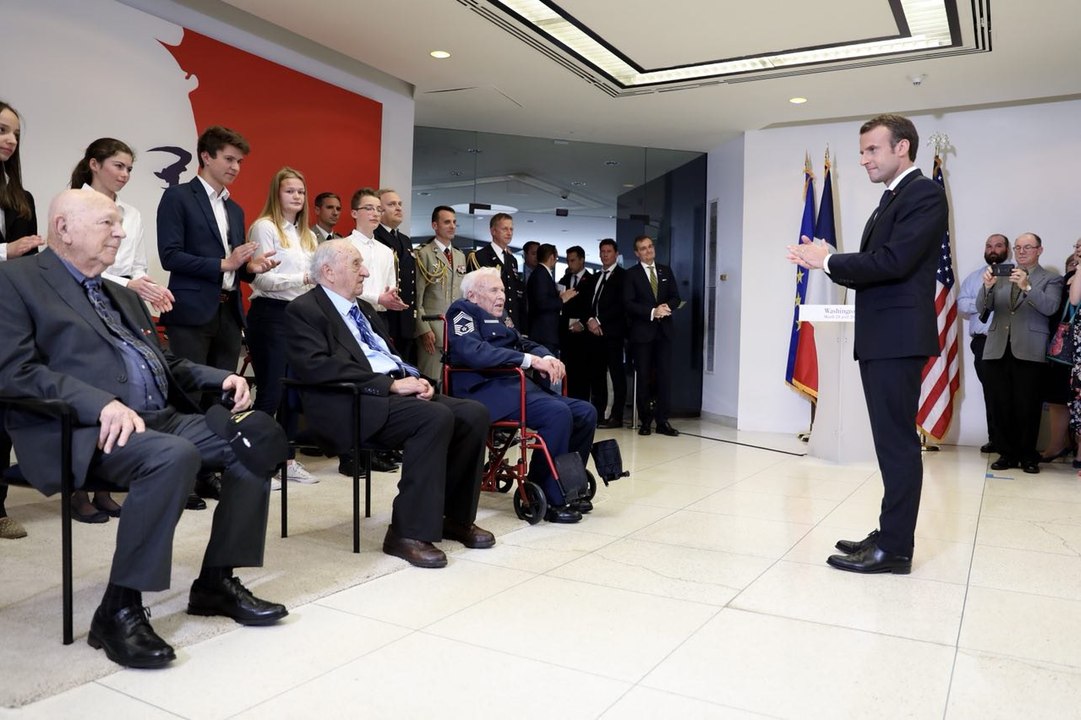 Ceremonie de remise de distinction aux vétérans de la seconde Guerre Mondiale par le Président de la République, Emmanuel Macron