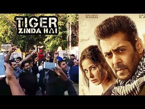 Salman की Tiger Zinda Hai के लिए FANS का पागलपन | Fans Gone Crazy In Jammu