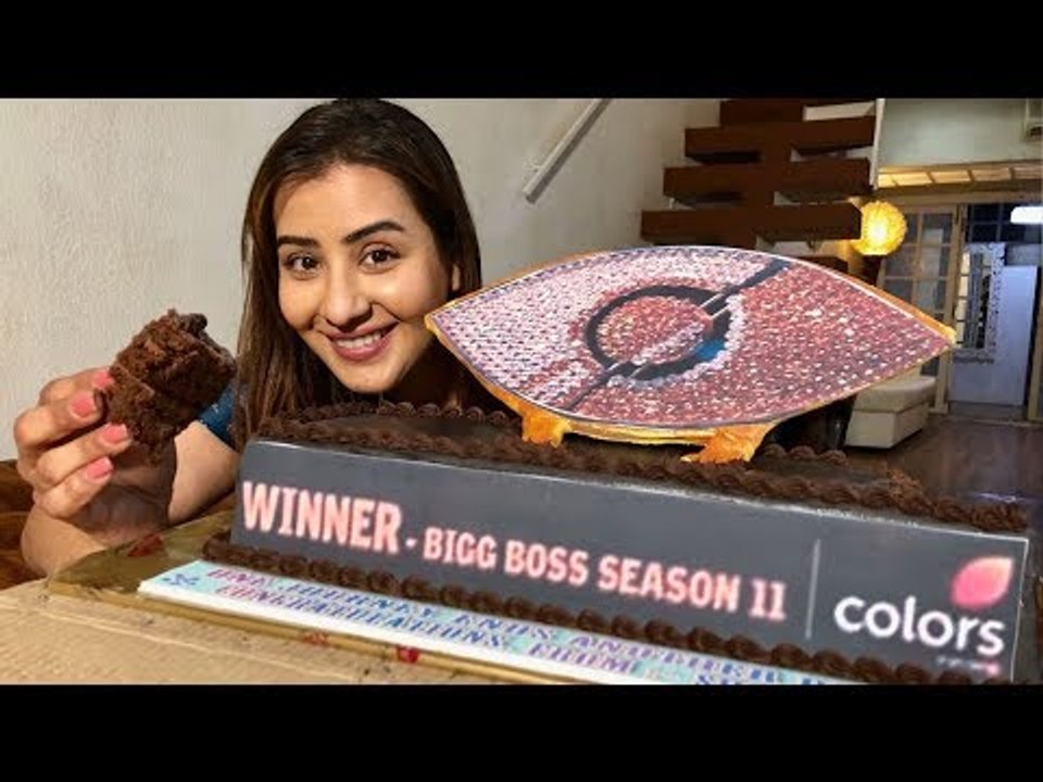 Shilpa Shinde के FANS भेजा उनको Bigg Boss 11 का शानदार Cake