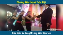 Chưởng Môn Huỳnh Tuấn Kiệt Biểu Diễn Võ Công Ở Công Viên Đầm Sen