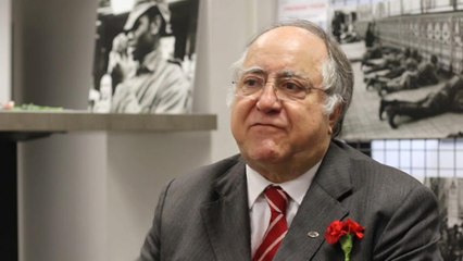 Vasco Lourenço conta o 25 de Abril na primeira pessoa