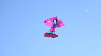 Anne Babaların Uçurtma Telaşı