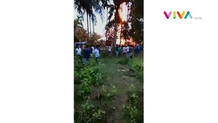 Detik-detik Sumur Minyak Ilegal Terbakar di Aceh