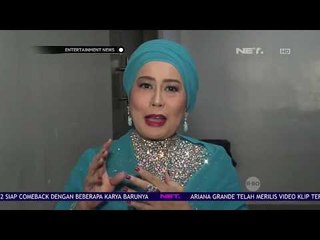 Dewi Yull Mensosialisasikan Bahasa Isyarat