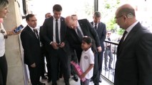 İçişleri Bakanı Soylu, valilik otoparkındaki patlamada hayatını kaybeden Kırbaç'ın ailesini ziyaret etti - ADANA