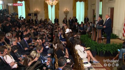 Macron’un ABD ziyaretine ilginç anlar damga vurdu