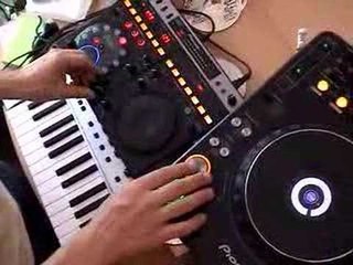 DJmag - James Zabiela DJ Tricks -  01