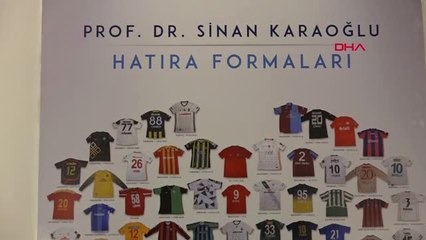 Kayseri-Ameliyat Ettiği Sporcuların Formalarını Biriktiriyor