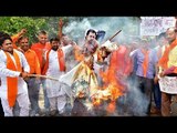 BJP Members PROTESTS Outside Salman's House | Yakub Memon Tweet Controversy