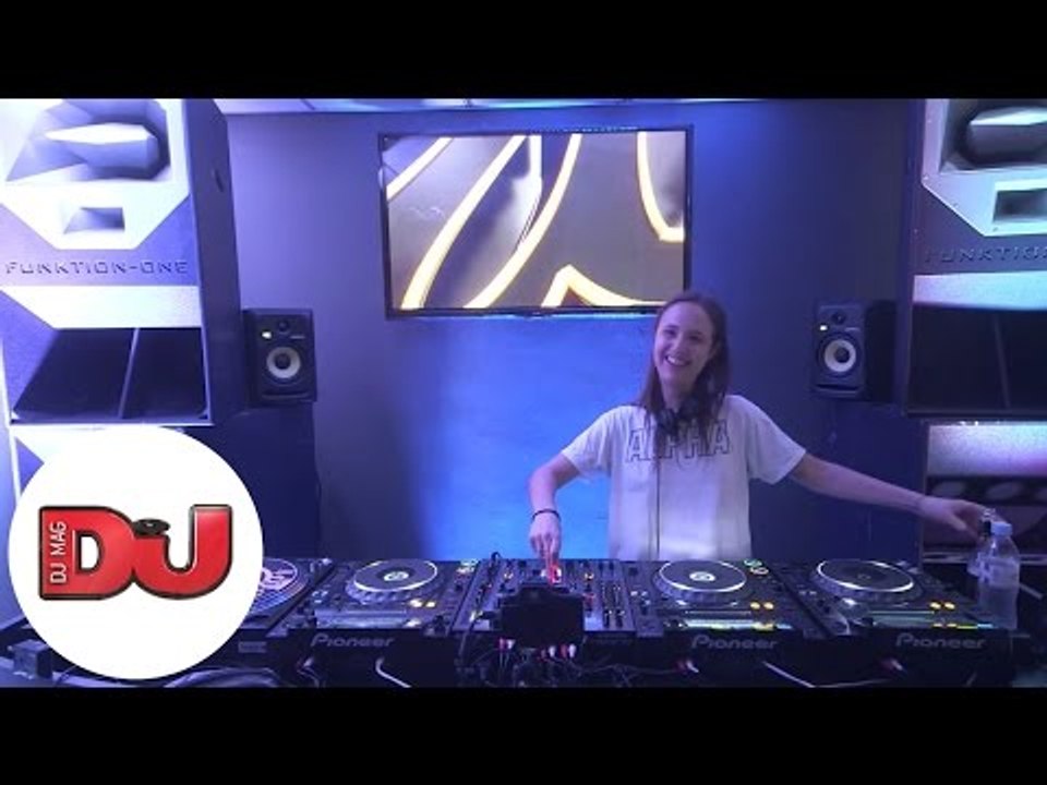 Bella Sarris house and techno DJ set from DJ Mag HQ