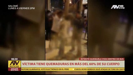 HOMBRE SUBE Y HECHA GASOLINA A UNA MUJER Y LO QUEMA DENTRO DE UN BUS ¡INCREIBLE!