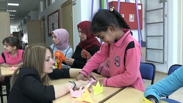 Sığınmacı çocuklar turna origamisine barış mesajı yazdı - SAMSUN
