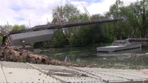 VIDEO. Poitiers : trois jours pour monter la passerelle de l'ilôt Tison