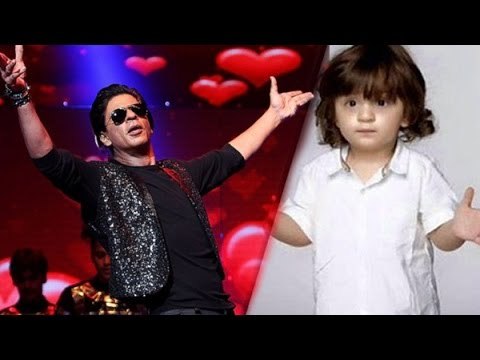AbRam Khan Imitates Shahrukh Khan's Signature Step