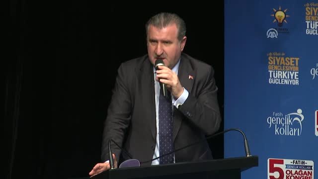 AK Parti Fatih Gençlik Kolları 5. Olağan Kongresi - Gençlik ve Spor Bakanı Bak (2)