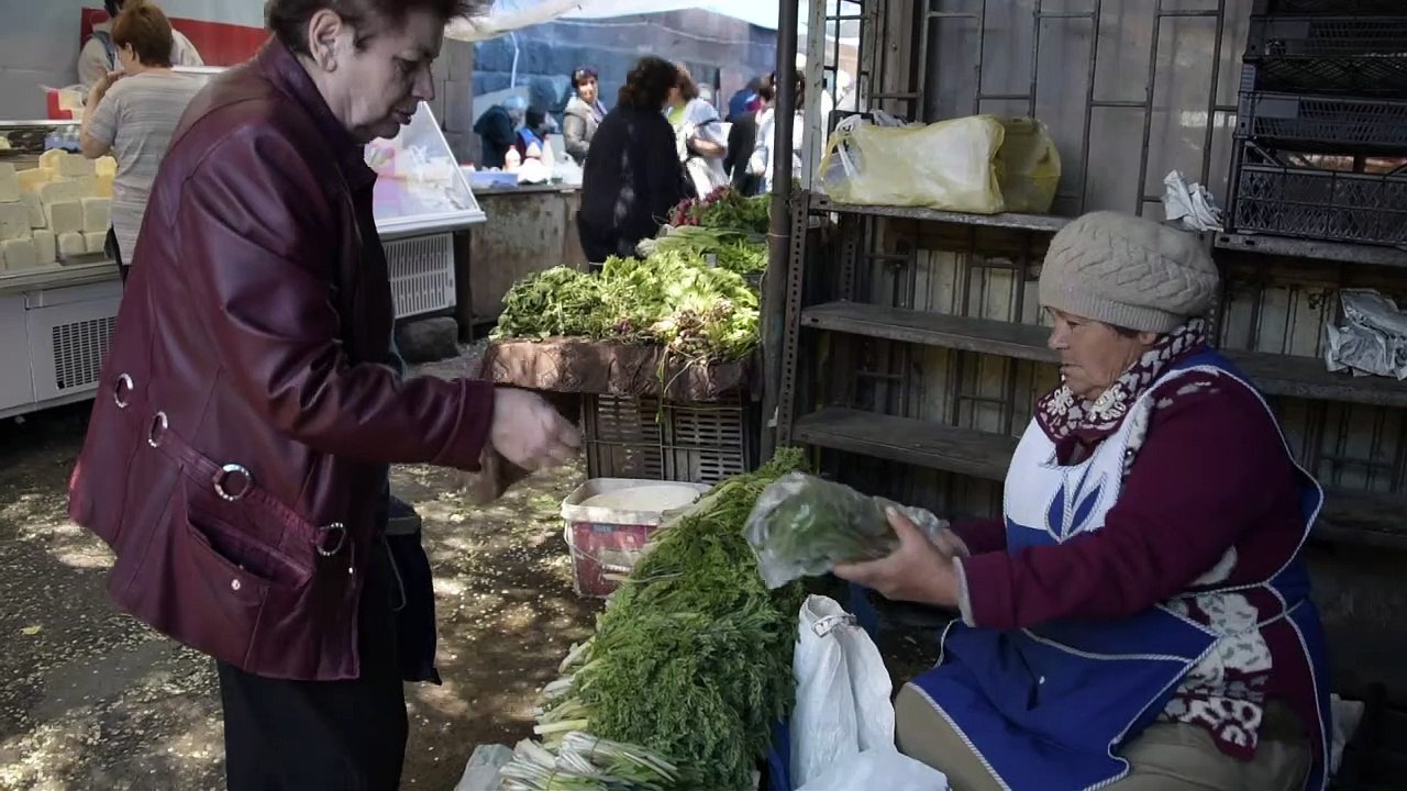 Armenie: des habitants d'Erevan crient leur misère