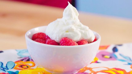 How to Make Amazing Whipped Cream From Scratch