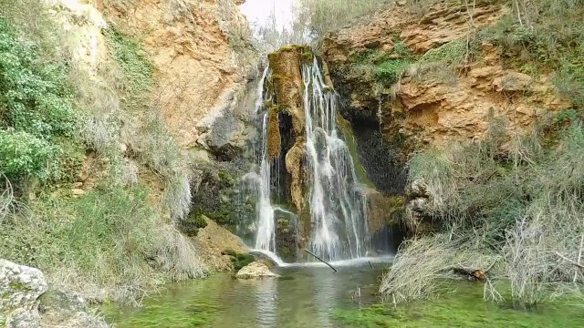 sonidos de la naturaleza/el batan/arroyos/cascadas/y musica.