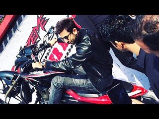 Ranbir Kapoor Launches Splendor iSmart 110 Bike @ Auto Expo 2016