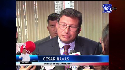 Ministro Navas evalúa su continuidad