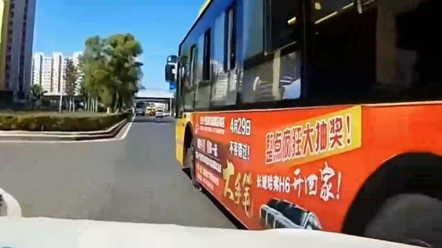 THESE BUS DRIVERS ARE BAD AT THEIR JOB, BUS CRASH AND FAIL APRIL 2018